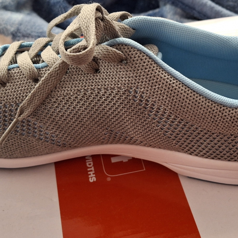 Women's Propet Washable Walker Evolution Size 10.5M Lt. Grey / Lt. Blue